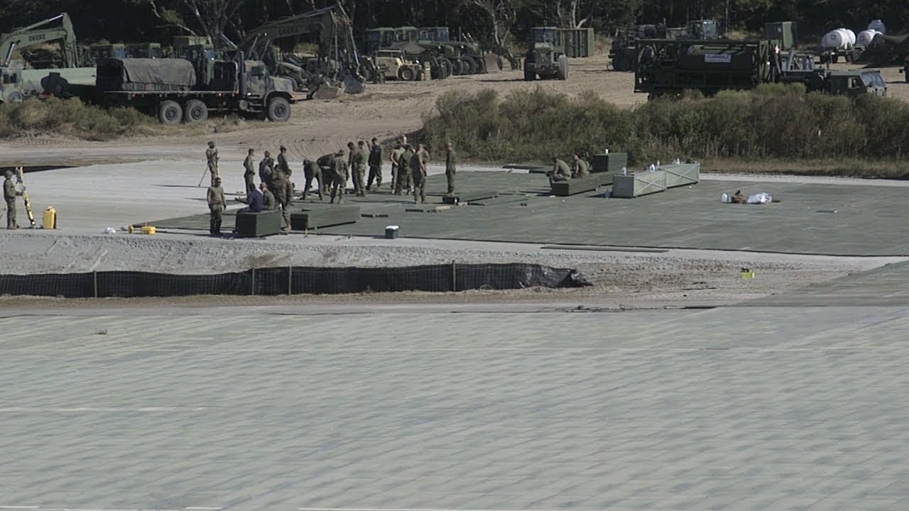 Bogue Field Slope AM2 Mat Pad MWSS274 Expeditionary Airfield YouTube