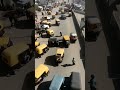أصوات السيارات في الشوارع المزدحمة ضجيج المدينة لحظة بلحظة 