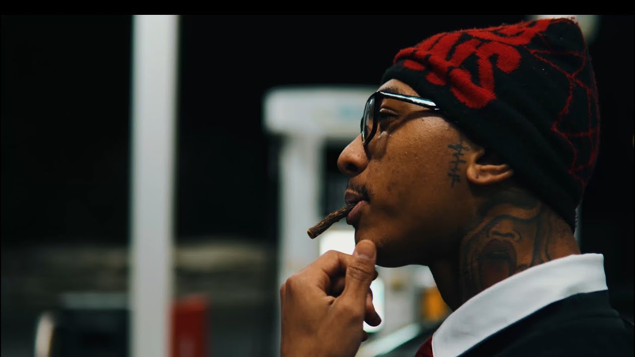 MANOOO - 6 Feet (Official Music Video) 