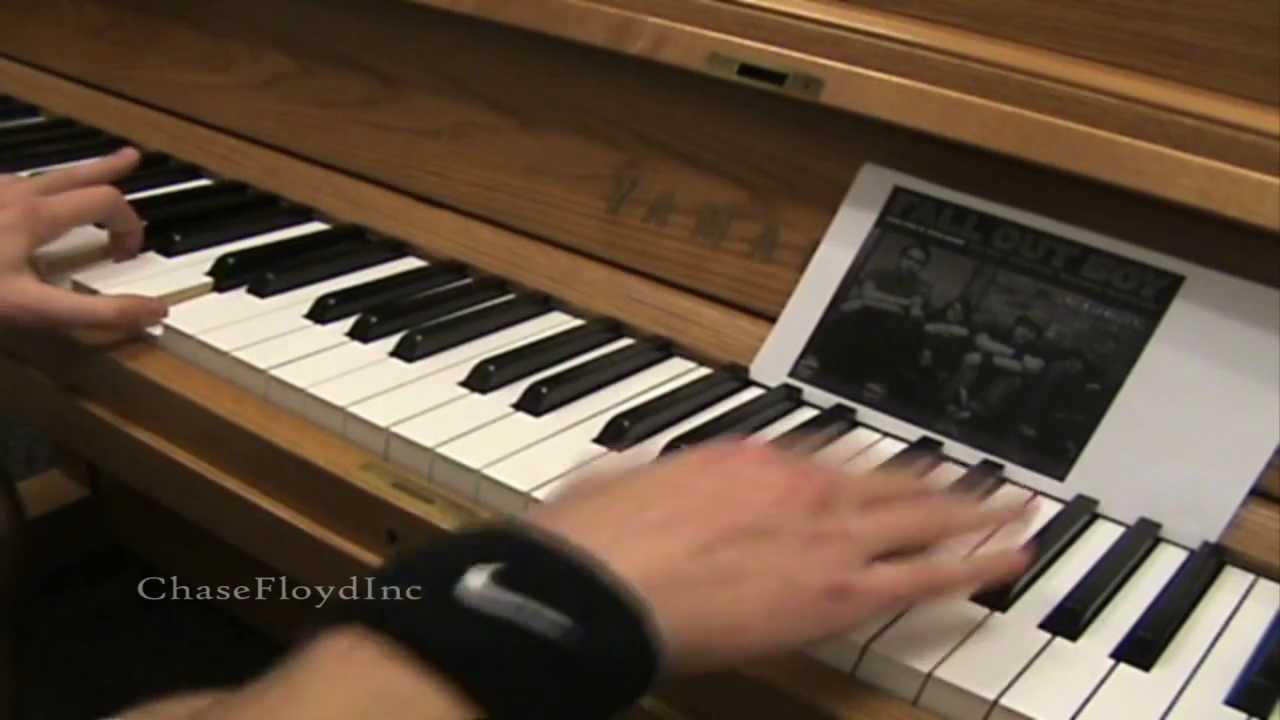 grand-theft-autumn-where-is-your-boy-tonight-by-fall-out-boy-piano