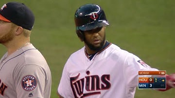 HOU@MIN: Santana lines an RBI single to right field