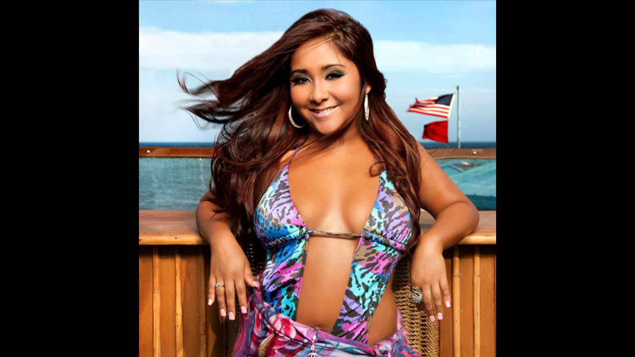 snooki-naked-pictures-giff-of-girl-stripping-naked