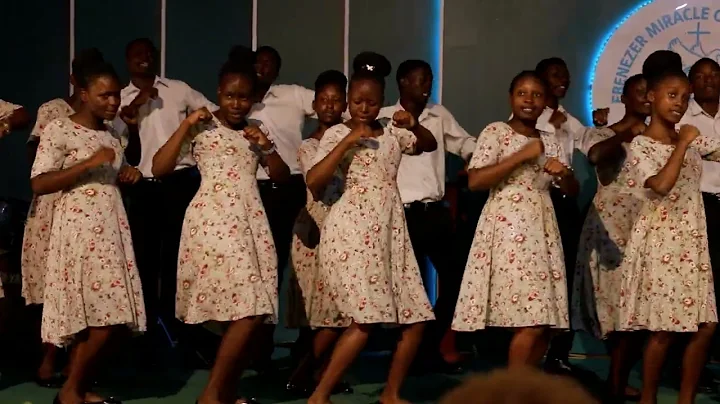 Batujoze Stage Performance