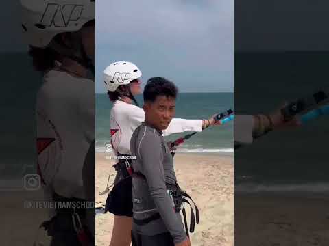 Kitesurfing group lesson for beginners!!! Vietnam mui ne kitesurfing  #kitevietnamschool
