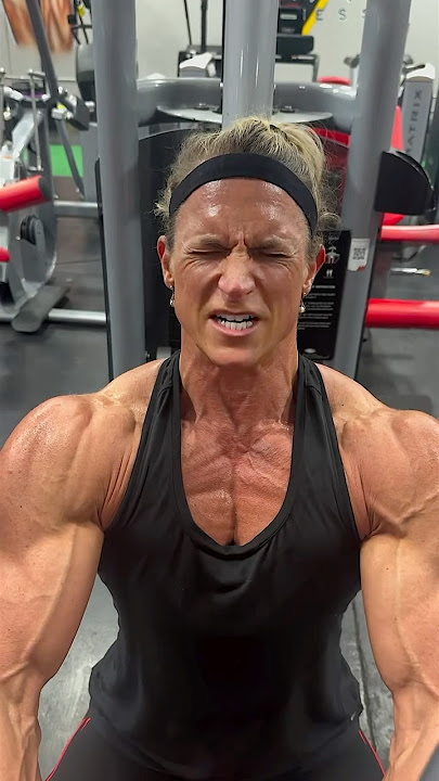 RIPPED Woman Muscles Bulging Out - Samantha Wray