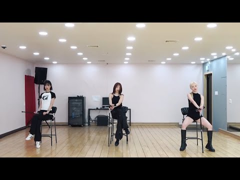 UAU (유아유) – Sacrifice Dance Practice [MIRRORED] 4K