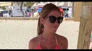 Gogglebox star Abbie Lynn flaunts slim figure in bright bikini on holiday
