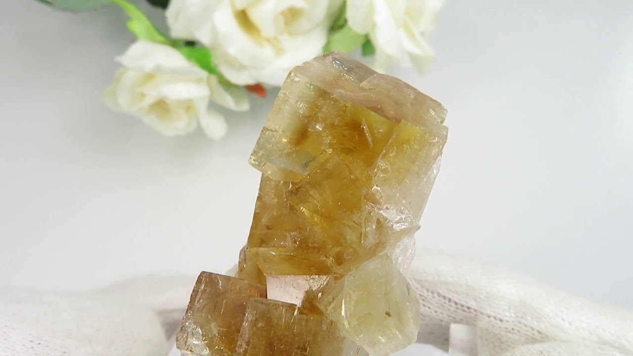 アメリカ オハイオ州産 フローライト＆セレスタイトの原石 17.6g