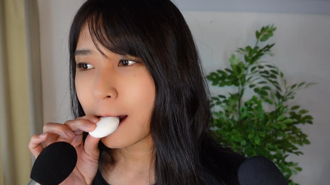 【ASMR】口元ゼロ距離でマシュマロ咀嚼音♡柔らかトリガー