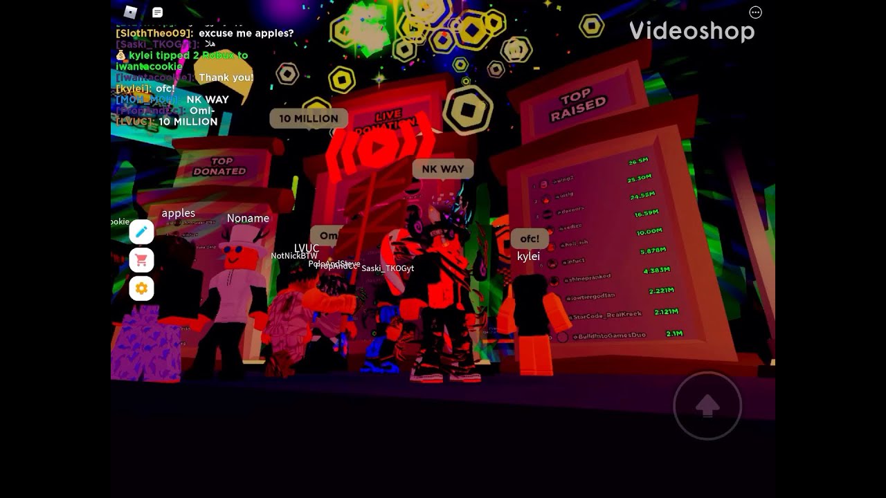 30M robux donation in pls donate - YouTube