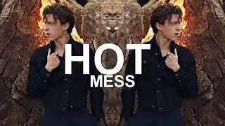 Tom Holland || Hot Mess Resimi