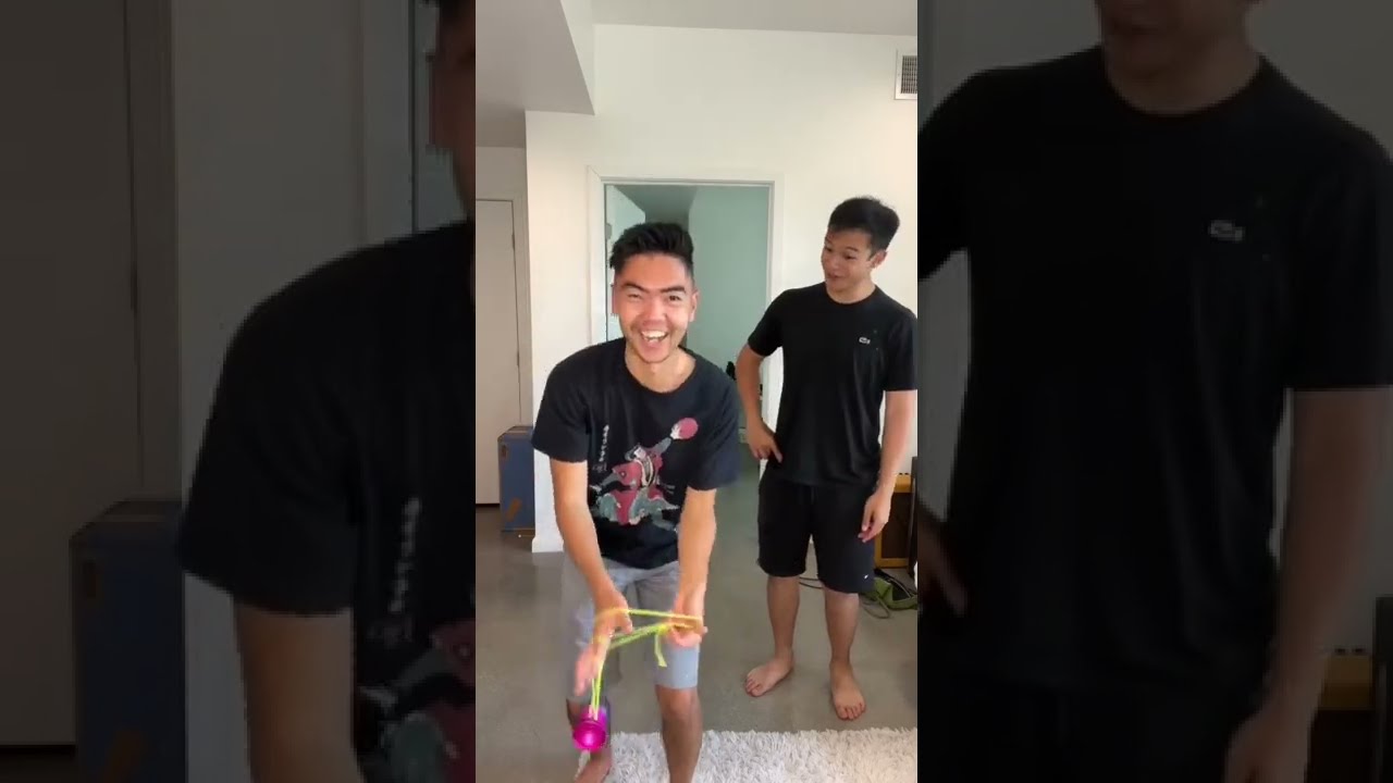 Кто сделает больше хуков? Я против чемпиона мира по йо-йо