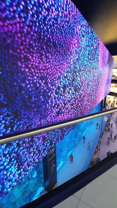 the-biggest-tv-in-the-world-dubai-tv-dubai-travel-walkwithme