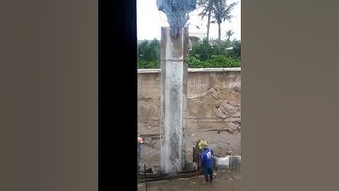 Đóng cừ bê tông bằng búa rung