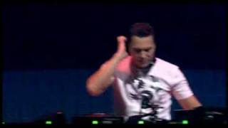 Dj Tiesto - Super Mix  ( Jesselyn Omnia )