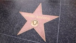 Hollywood Walk of Fame Голливудская аллея славы Лос Анджелес(Аллея славы (Hollywood Walk Of Fame) – одна из самых известных достопримечательностей Лос Анджелеса, привлекающая..., 2016-01-07T17:57:25.000Z)