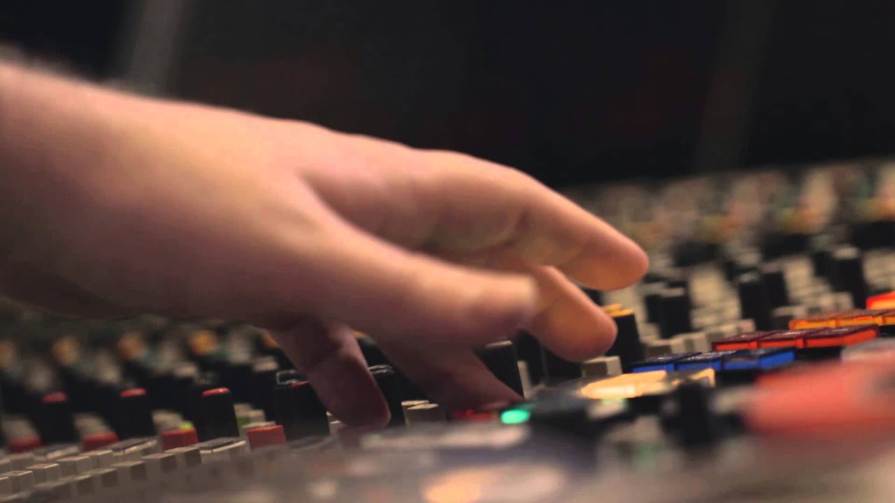 Musician's Hearing Aid Helps Her Keep Playing YouTube