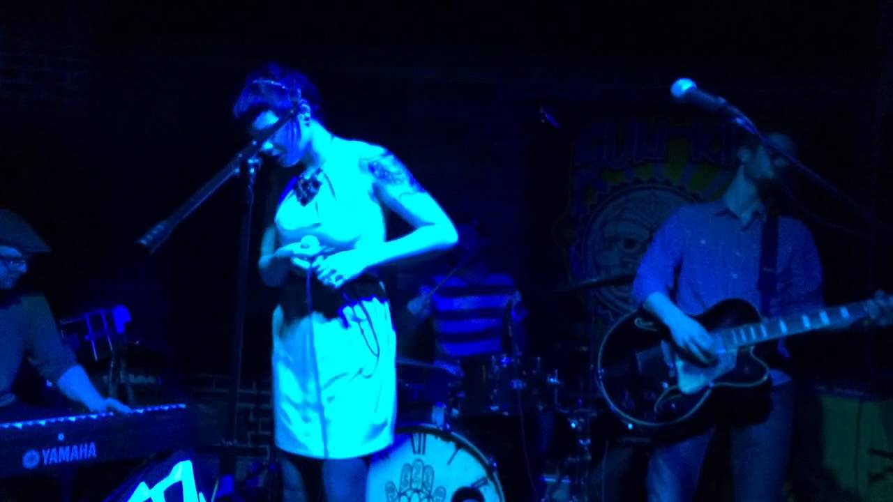 Veseria "Maybe I'm Deaf, Maybe I'm Blind"