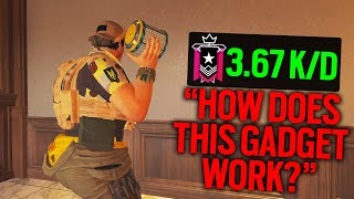 CHAMP CHEATER ACCIDENTALLY EXPOSES HIMSELF
