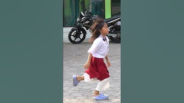 LEIKA DIBIKIN NANGIS TOMPEL | KIRA - KIRA KENAPA YAK? #shorts #leika #viral