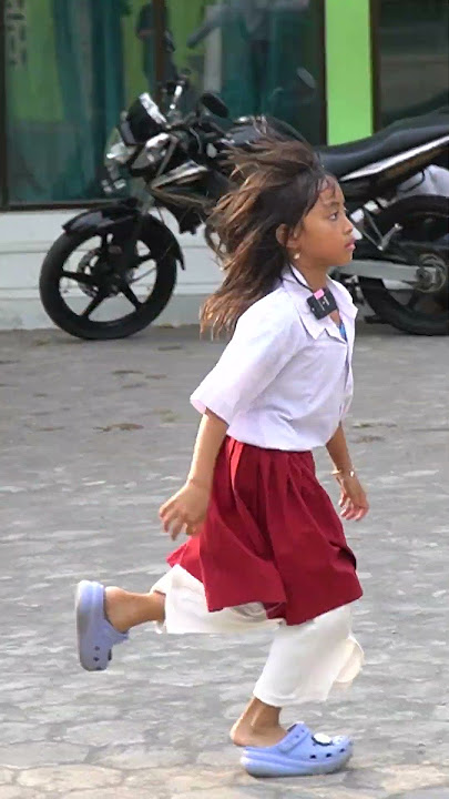 LEIKA DIBIKIN NANGIS TOMPEL | KIRA - KIRA KENAPA YAK? #shorts #leika #viral