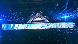 动能升降灯管LED Kinetic Lighting Ball Triangle Tube With DMX Winch