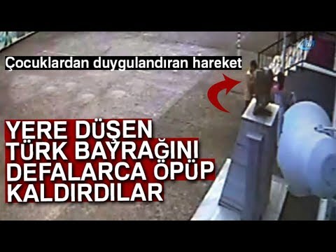 Yere Düşen Türk Bayrağını Defalarca Öpüp Kaldırdılar