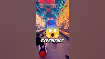 Je loopt, maar de vloer beweegt hier nooit (@spaceandtimecube_th)