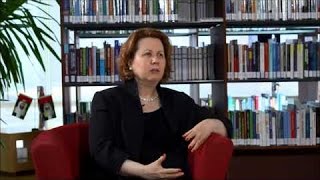 5 min. series: "What defines a Strategic thinking?" by Dr. Julia Sloan