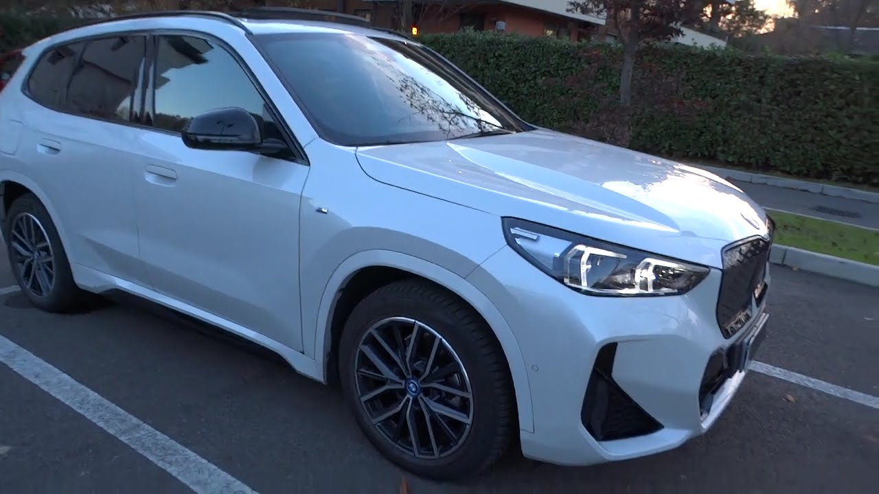 BMW iX1 edrive 20 MSport Premium Package Travel Package 2024