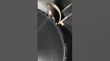 Thread turning without chip jamming using OptiThreading™