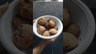 Idli pot mein bahut hi super soft cupcake ki recipe. 😋 #shorts #cooking #recipe #trending
