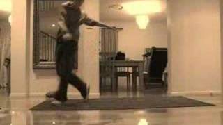 aiiDz C-walk