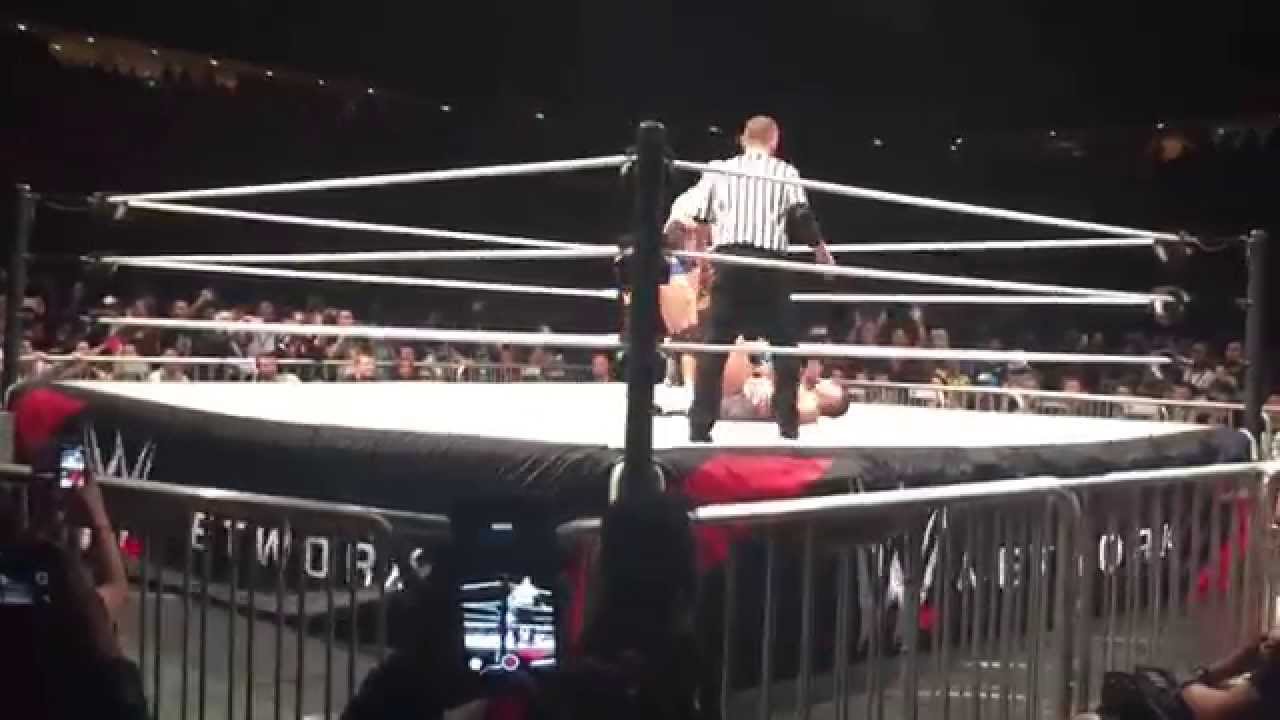 WWE Singapore 2015 Cesaro Swing Big E