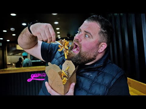 Video thumbnail: THE ULTIMATE SMASHBURGER IN NORTHAMPTON / FOOD REVIEW CLUB