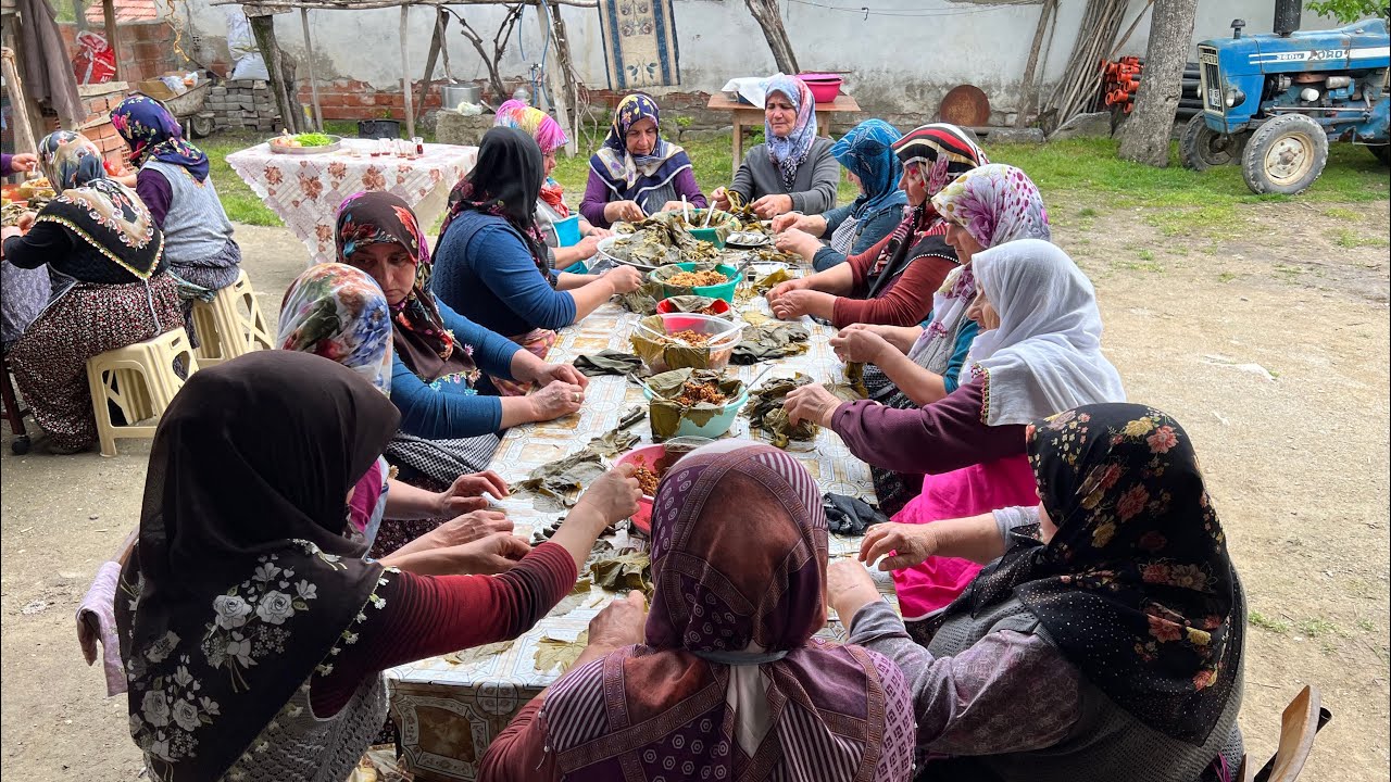 Bir düğün klasiği bütün köy toplandı yaprak sarması yapıyoruz