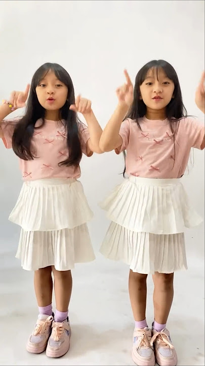 JOGET VIRAL KUPU-KUPU TRENDS #dance #kembar #jogetviral #twins #shorts