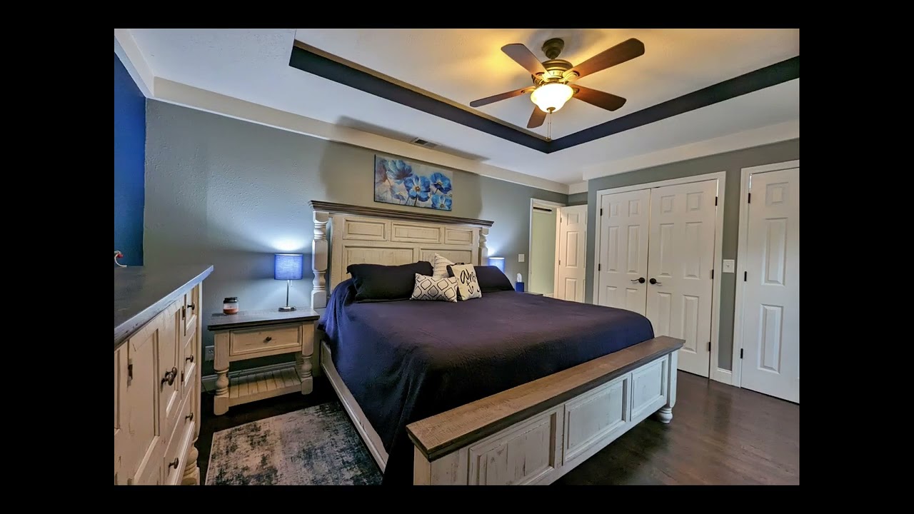 906 Colbern Road Extension, Oak Grove, MO