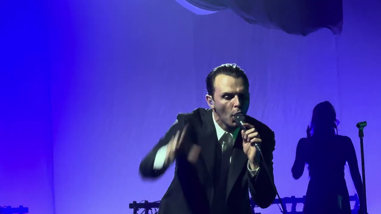 Hurts - Rolling Stone / The Road Outro (Live in Frankfurt 2025-06-22)