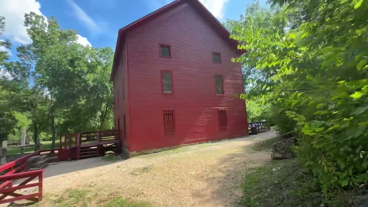 "Exploring the Magic of Alley Spring | Hidden Gem in Missouri!"