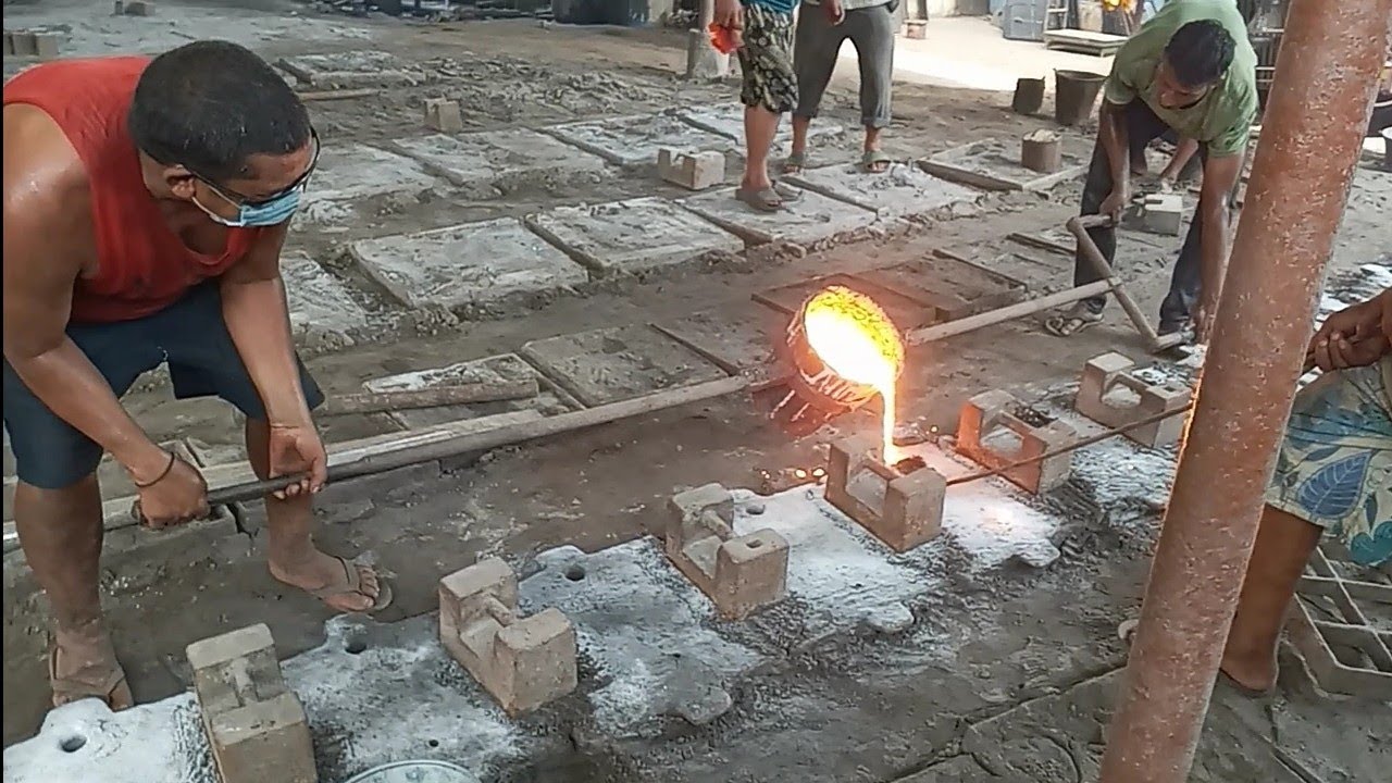 water sand Metal C I Casting manhole cover, chamber