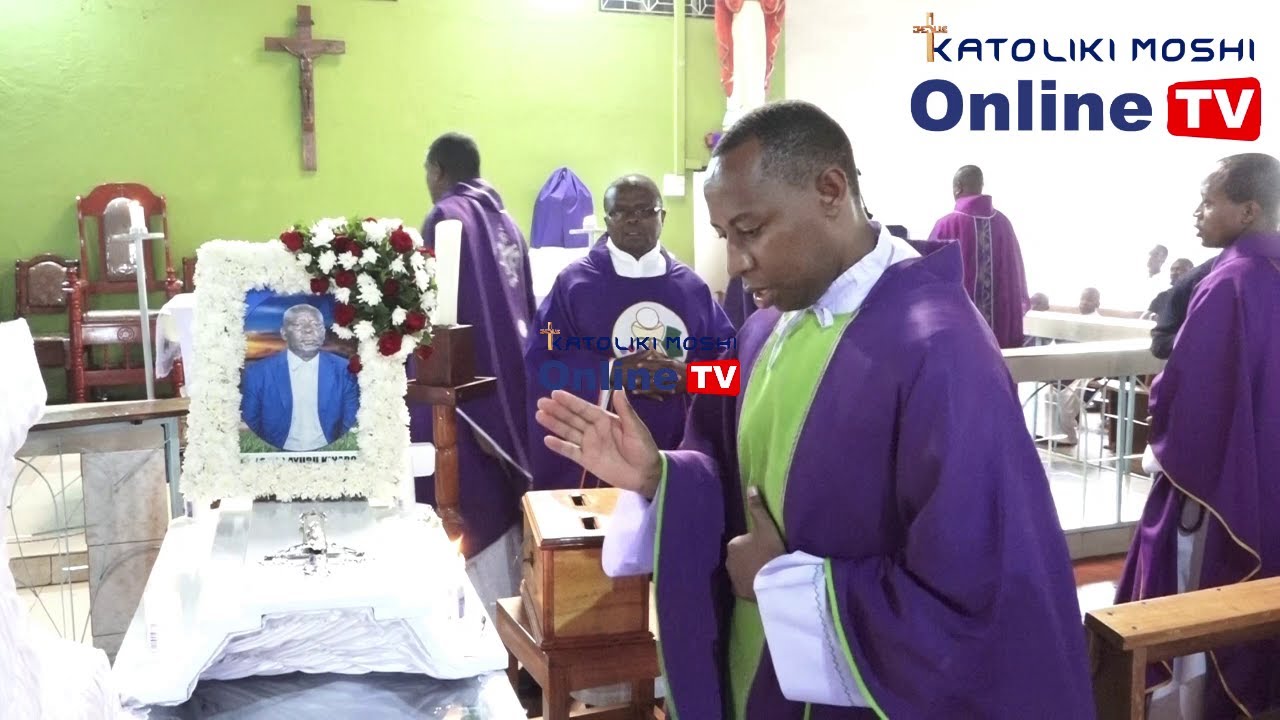 😭😭NI HUZUNI MAPADRE, MASISTA NA WANAFAMILIA WALIVYOUAGA MWILI WA BABA WA MH. PADRE JUNSUN ABUU-ROMBO