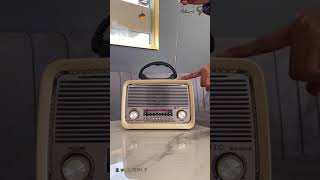 راديو   مكبر صوت سمعها