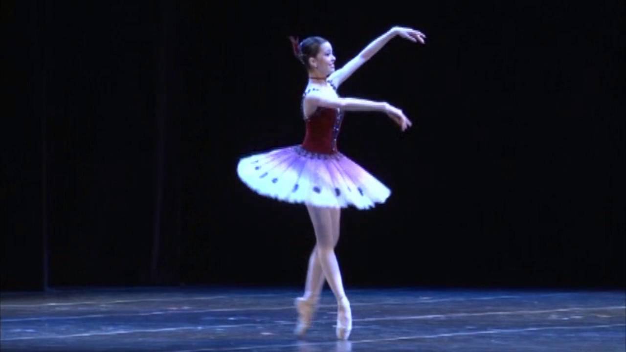 Giovanna Pessoa - 14 anos - Dança de Joinville 2016  - Vice Campeã - Junior Category -   Satanella