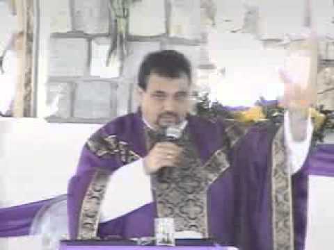 Sufre Amenaza, el Pbro. Moises Larraga. Tambaca, . Mex. - YouTube