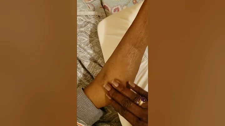 moms hand