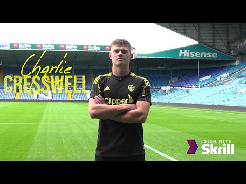 “I've got to keep pushing on” | Charlie Cresswell signs new four-deal deal with Leeds United!