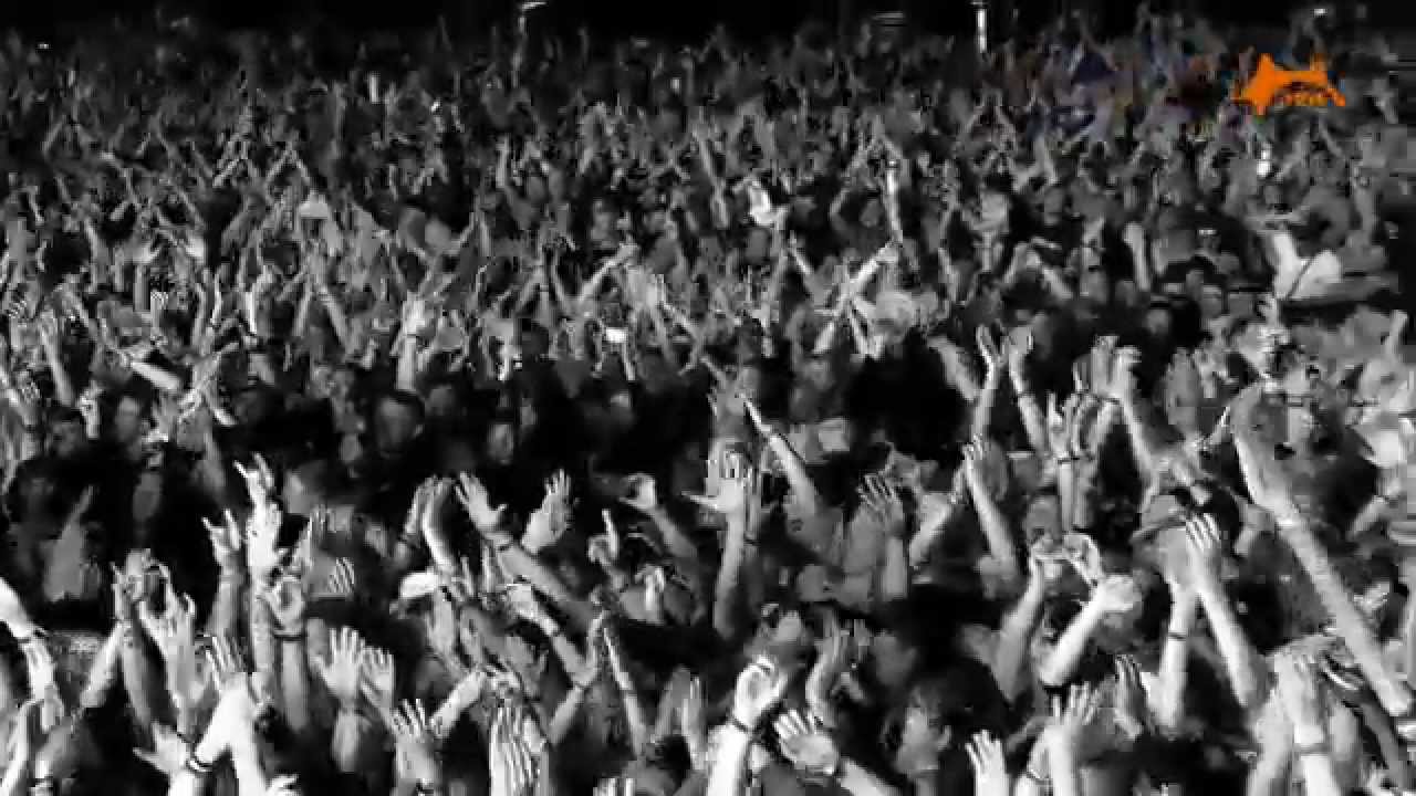 Muse psycho. Slipknot Live Roskilde Festival. Muse Hysteria клип. Roskilde Festival Pearl Jam.