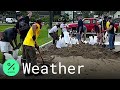 New Orleans Residents Fill Sandbags Ahead of Hurricane Sally
