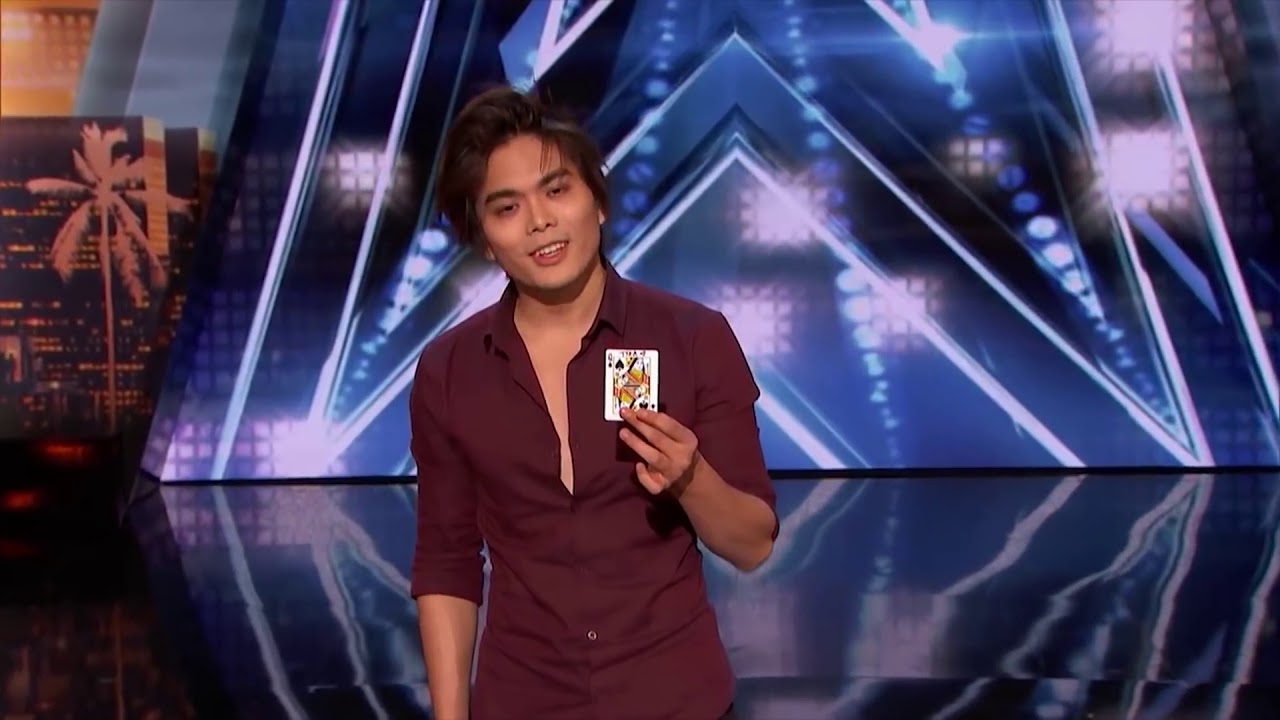 CRAZY MAGIC! Card Magician SHOCKS Tyra Banks on Stage! America's Got Talent Magicians Got Talent